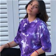 Profesora de baile da clases de danza urbana a las personas desde los 10 años